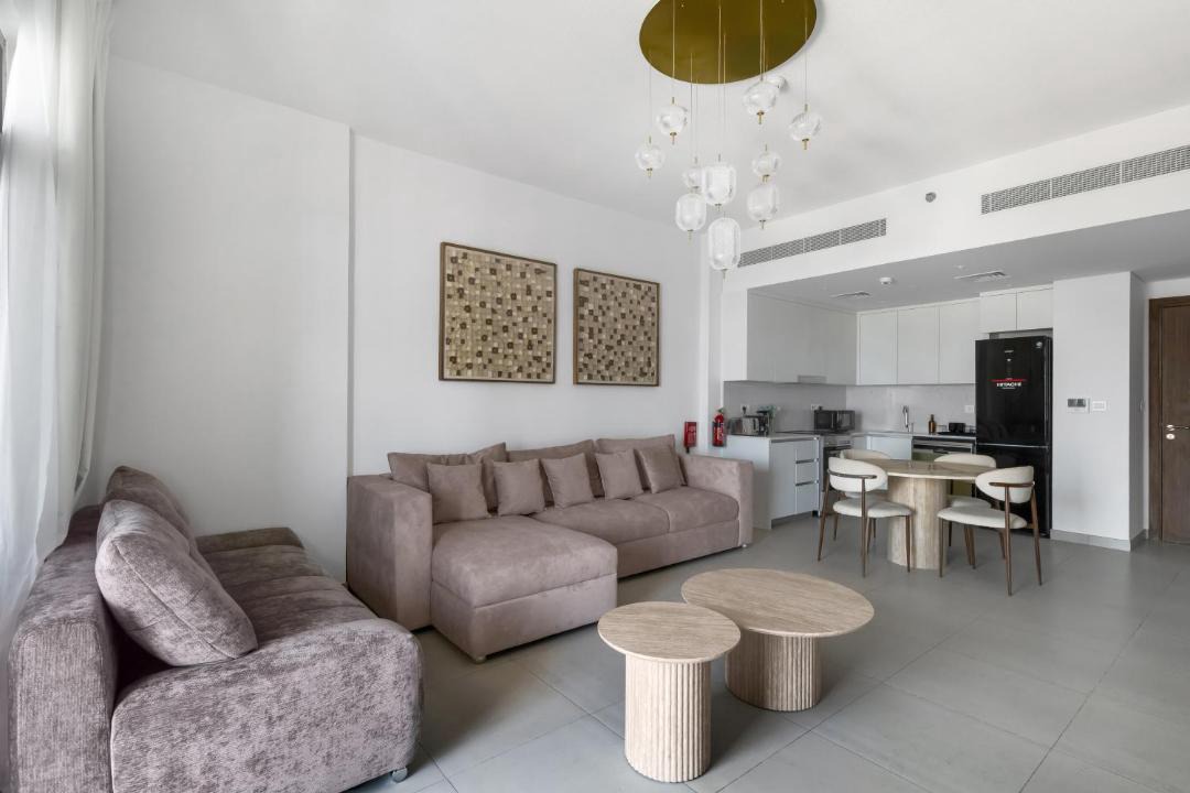 Umm Suqeim 3 Apartment | Stylish Fully-Equipped 1BD Unit in MJL Pool&Gym