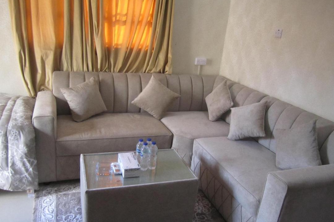 Al Hili Apartment | العين الهيلي مصباح بيت 13