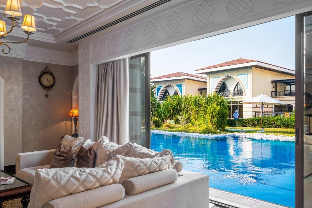 Palm Jumeirah Villa | Zabeel Saray Royal Residences Lagoon Villa