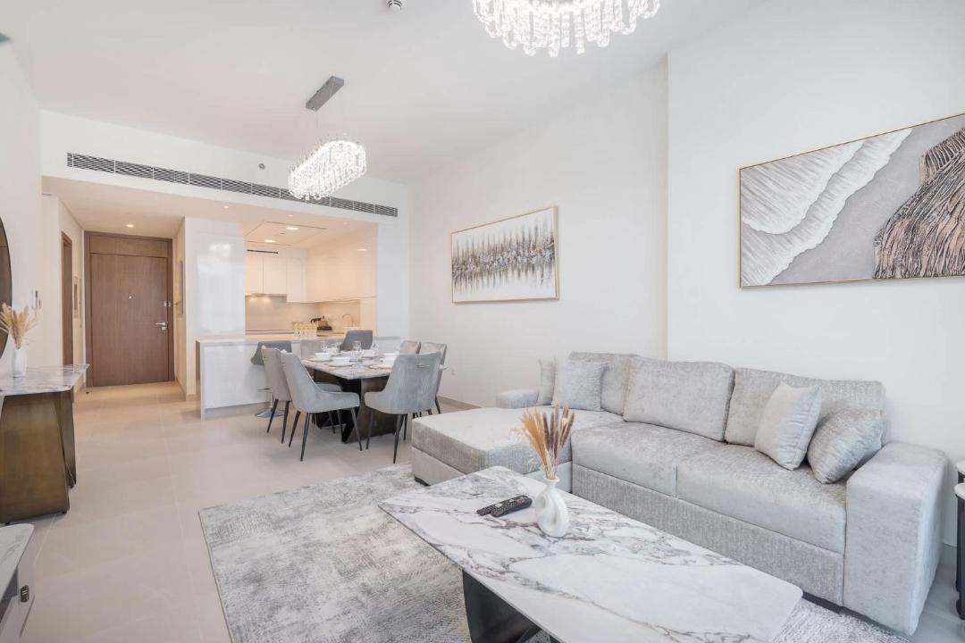 Al Safa Apartment | Free housekeeping visits during your stay - StayShort - Waterfront Living with a Spacious Layout Sleeps 5