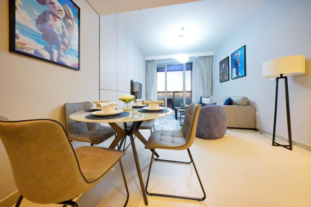 Discovery Gardens Apartment | PrimeForte Walk to Dubai Mall
