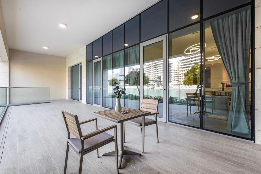 Al Safa Apartment | Allsopp & Allsopp - 2-Bedroom with Maids room Apartment in Canal Front Residence 5, Al Wasl 01