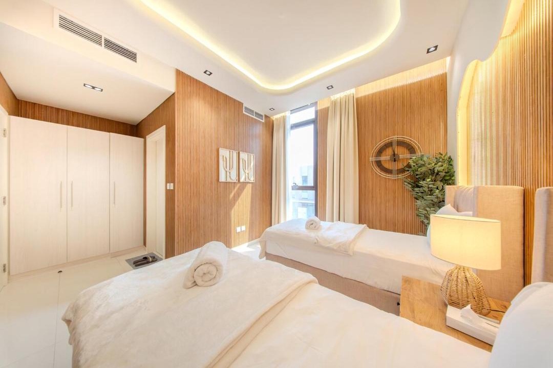 Sharjah Villa | Private Pool Villa in Sharjah - Green Gem - BBQ Pit - Maid Room