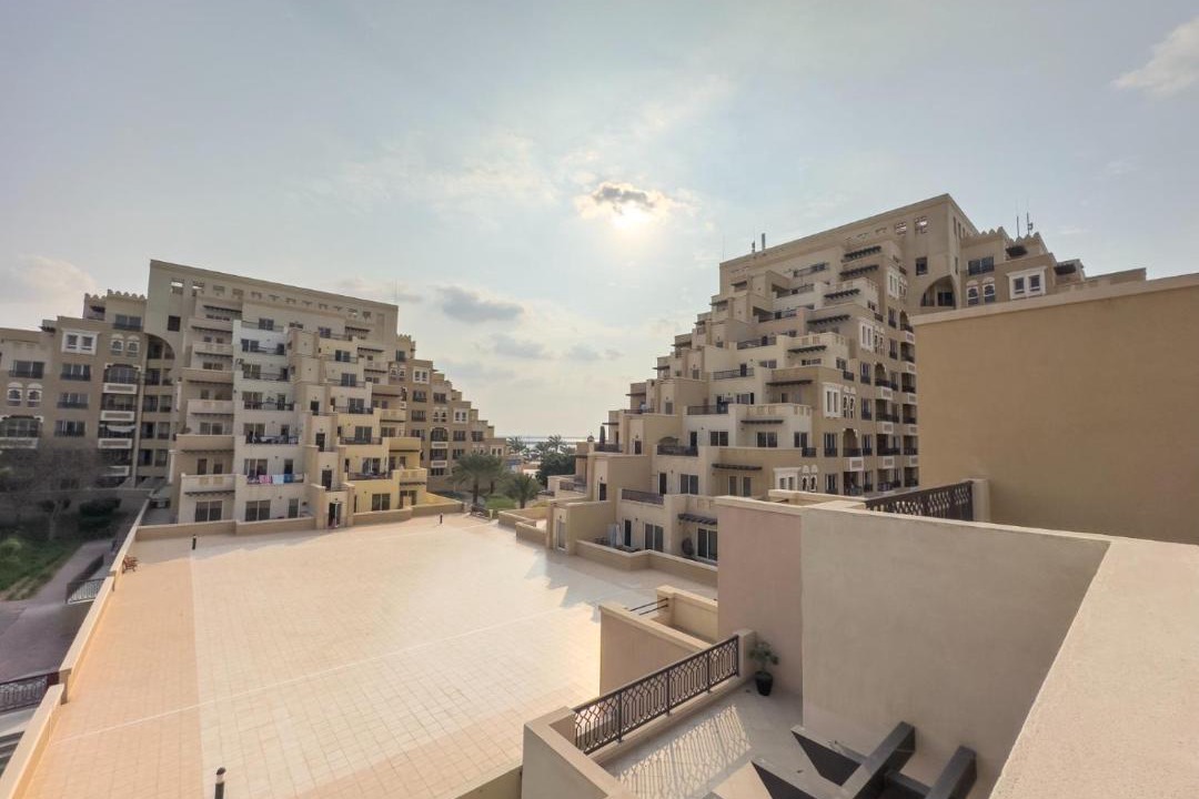 Bab Al Bahr Apartment | One Bedroom Apartment with View and Balcony