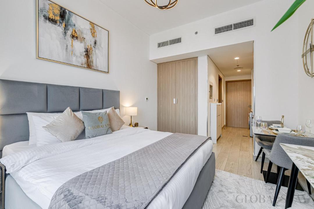 Nad Al Sheba Apartment | GLOBALSTAY Azizi Riviera 45