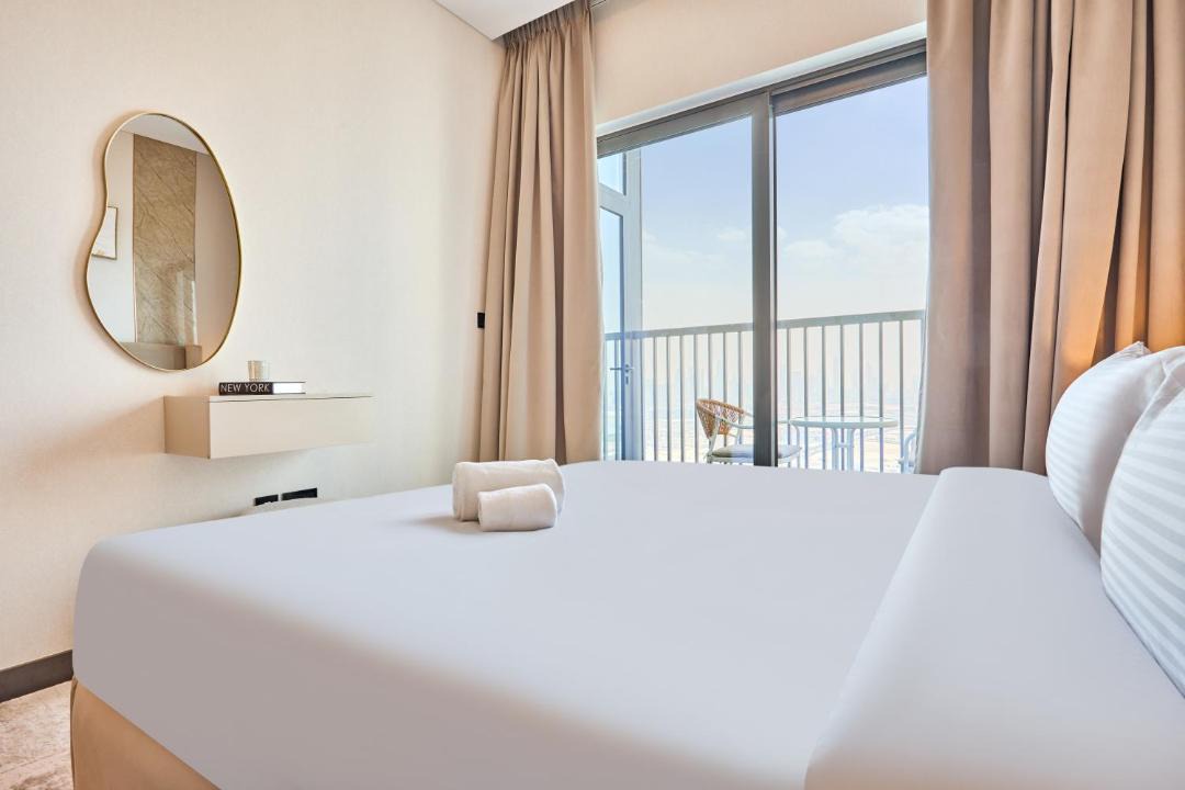 Nad Al Sheba Apartment | STAY BY LATINEM Luxury 1BR Holiday Home CB 3306 Near Burj Khalifa