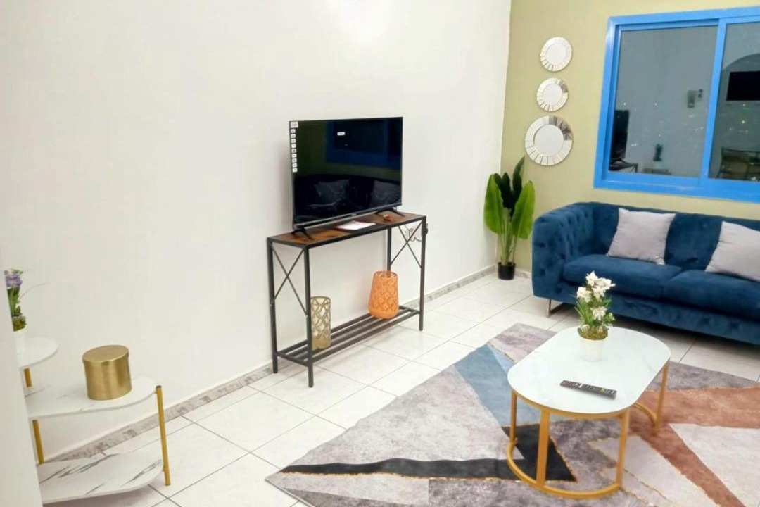 Al Majaz Apartment | Luxury 2-Bedroom Family Apartment on Buhaira Corniche