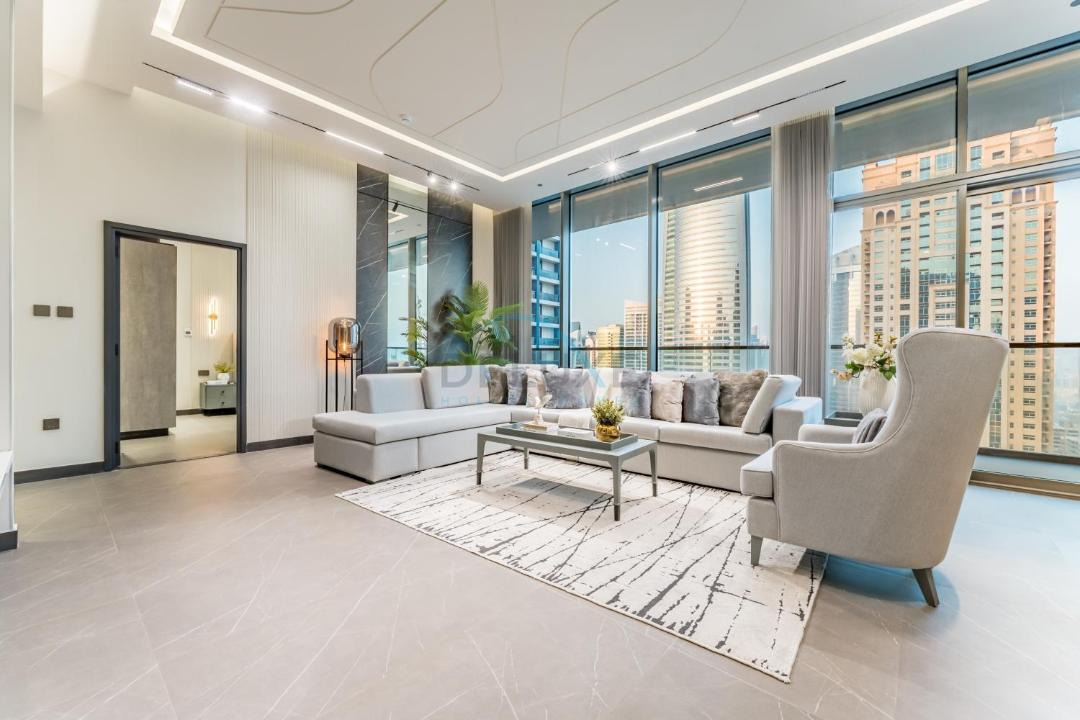 Jumeirah Lake Towers Apartment | Luxurious High-Floor 3BR with Assistant Room, Showcasing Lake & City Views, Just Moments Drive from JBR Beaches and Ain Dubai, MBL Royal, JLT by Deluxe Holiday Homes
