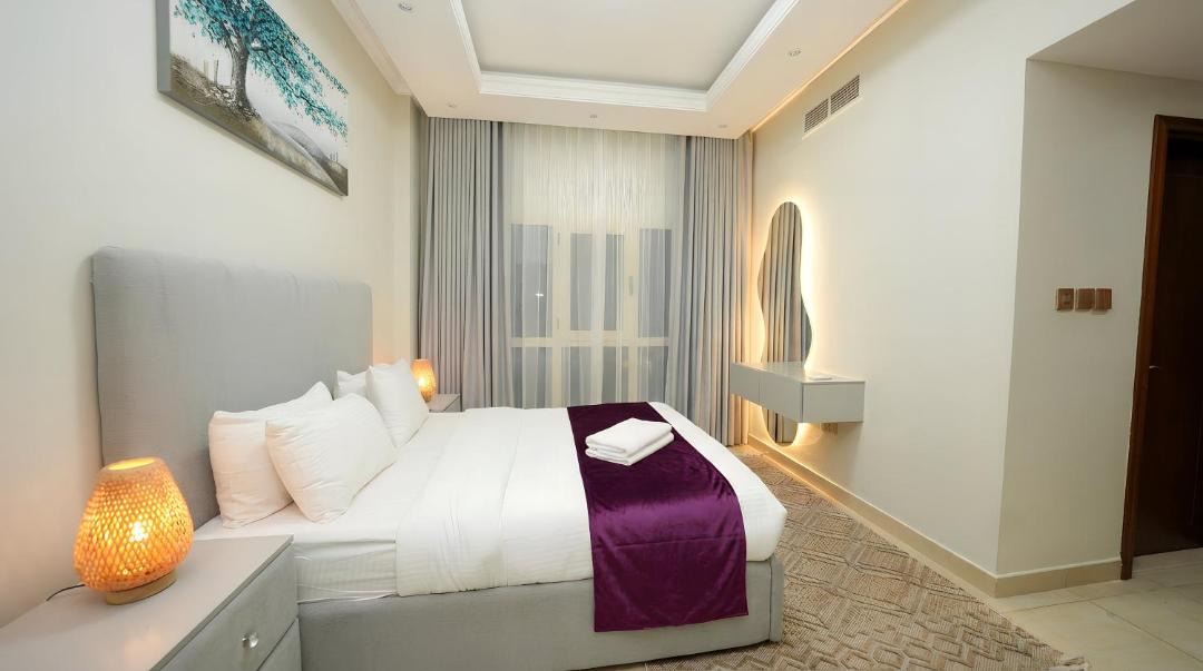 Al Hamra Village Villa | Golfside Villa with a Garden-Set Gazebo