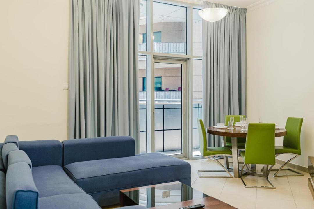 Al Barsha 1 Apartment | RH- Modern Urban Oasis, Spacious 02RB near mall of Emirates
