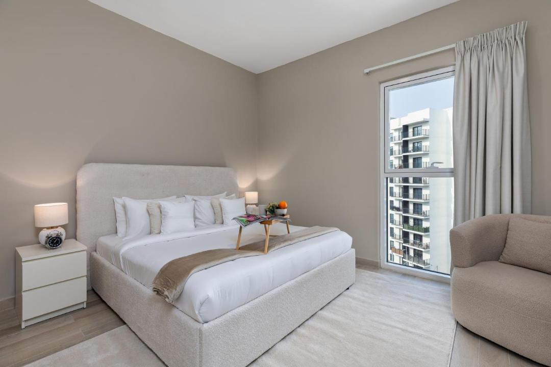 Abu Dhabi Apartment | Maison Privee - Modern Hideaway with Canal Views on Yas Island