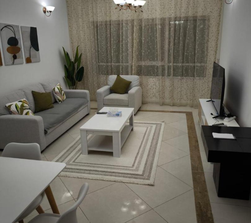 Al Khan Apartment | Smart Home Vacation Home- AYLA