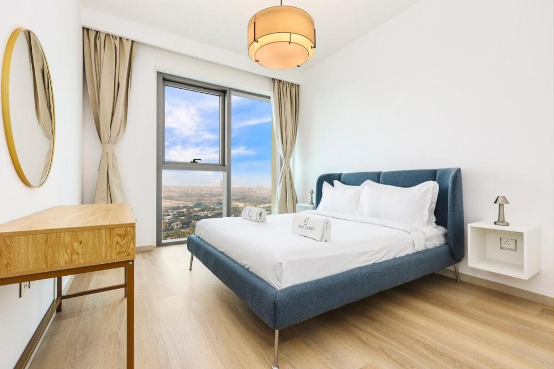Za'abeel 2 Apartment | Luxury Skyline View 1BR with Pool, Gym, Parking, Concierge & Near Metro
