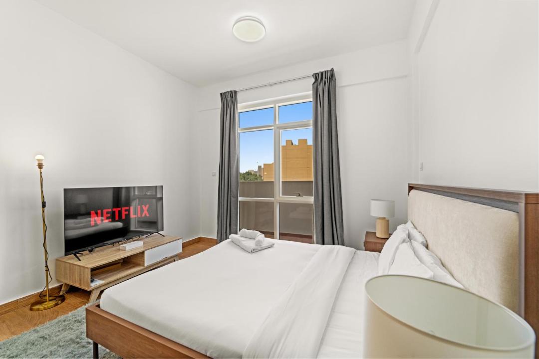 Jumeirah Village Triangle Apartment | Golden Woods Escape Near Marina & JBR