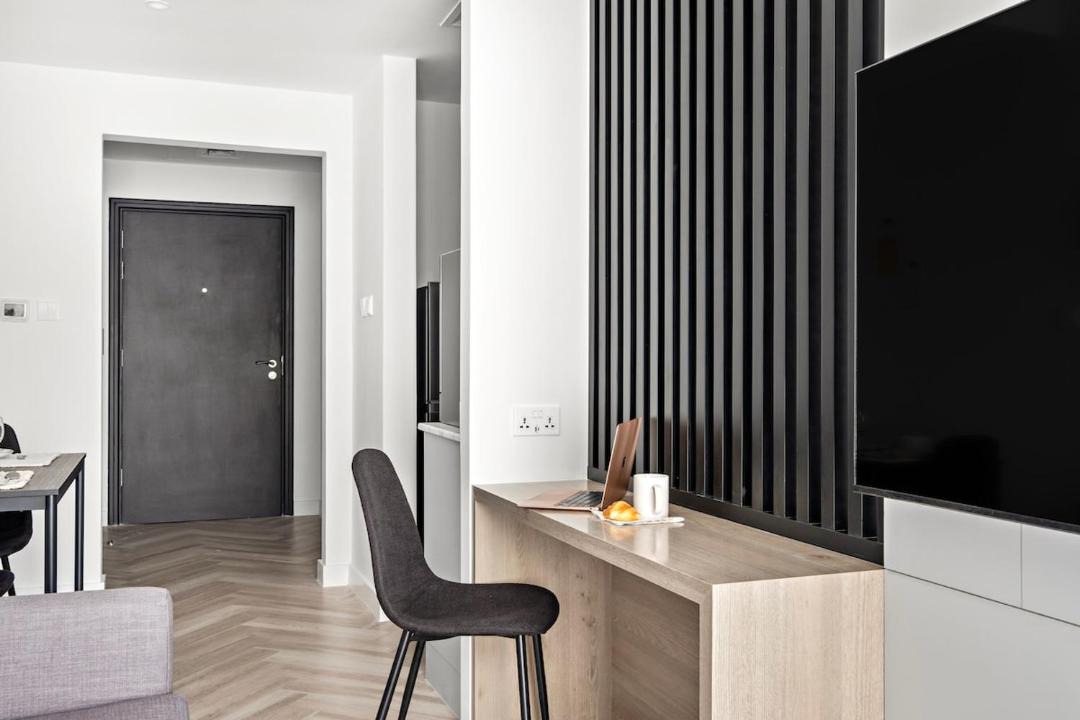 Downtown Dubai Apartment | Stylish Dubai Downtown Studio by Burj Khalifa