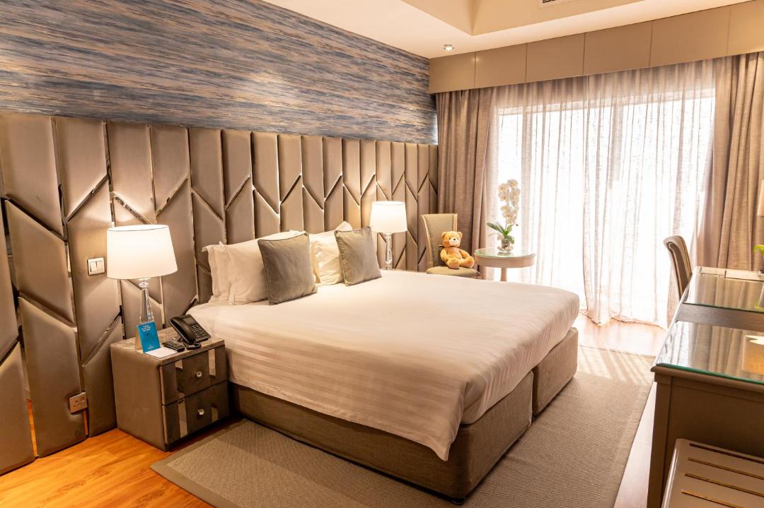Al Mankhool Hotel | Majestic City Retreat Hotel