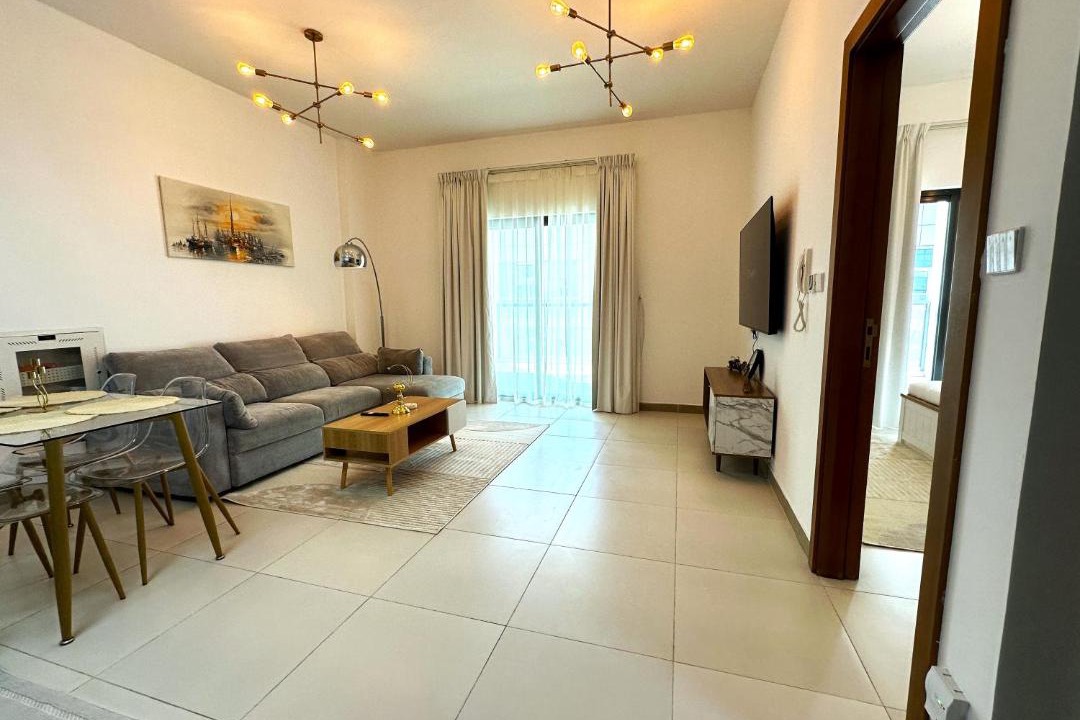 Dubai Apartment | Sleek 1BR in DSO, Dubai