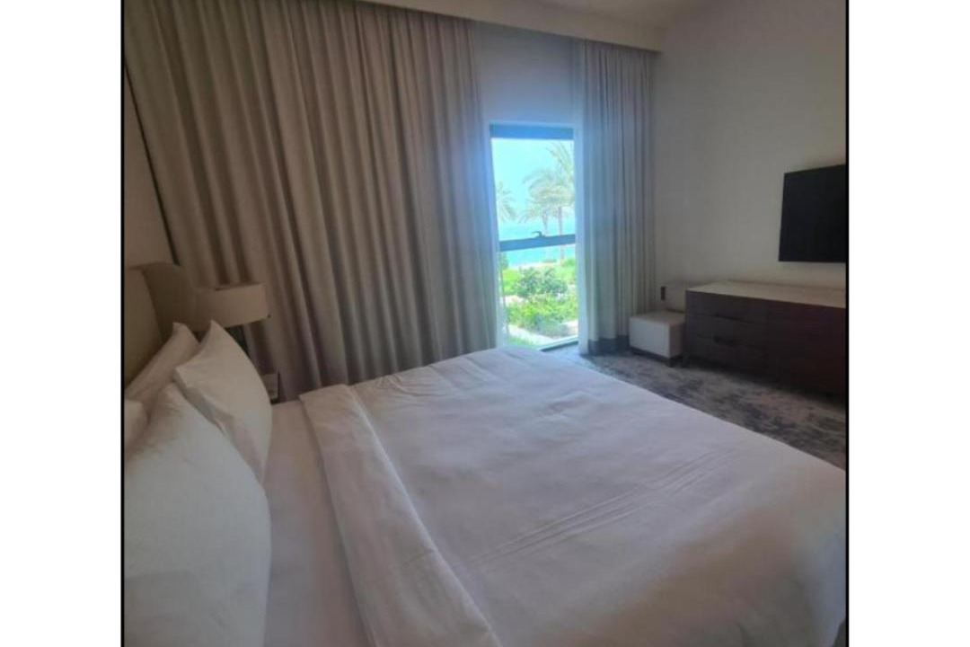Al Kubus Apartment | Address Beach Resort Fujairah - BLUE WORLD