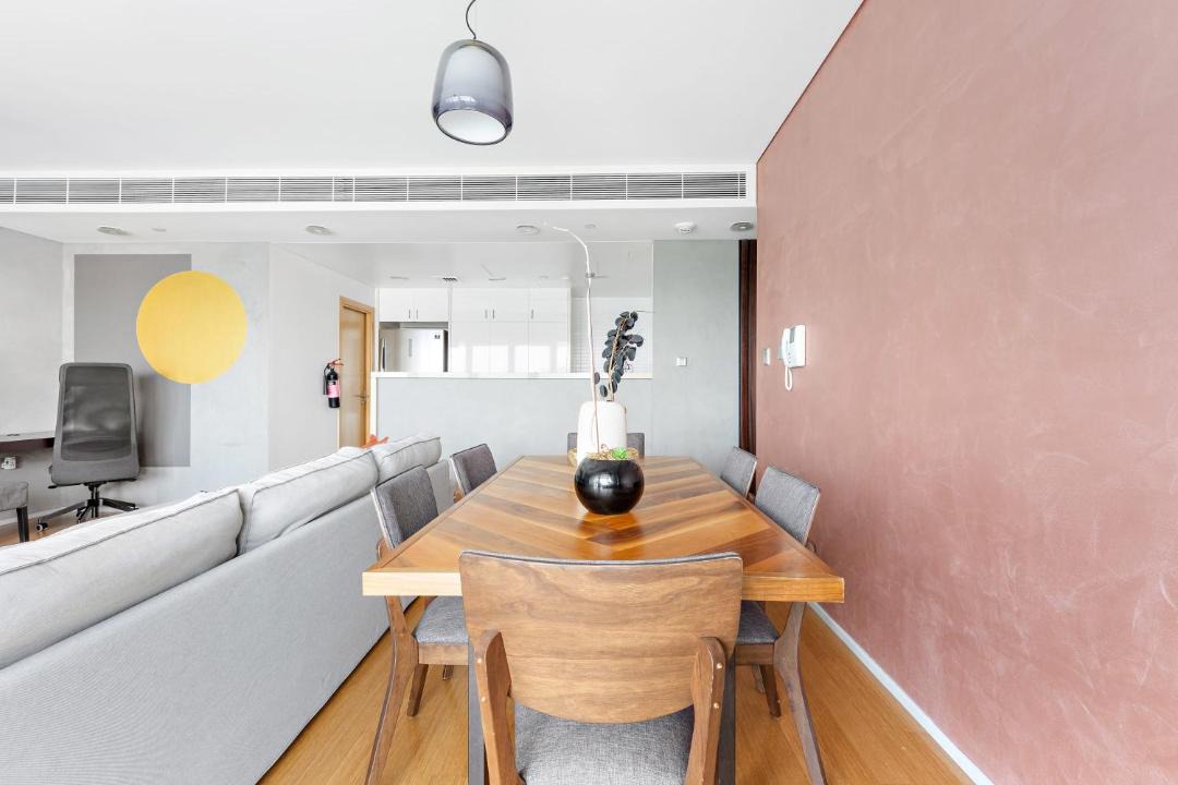 Al Raha Beach Apartment | Silkhaus Vacation Homes Modern 2BDR Near Banks of Al Rahah