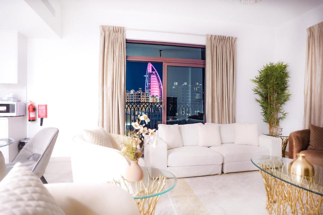 Umm Suqeim 3 Apartment | Spectacular 2BR Apartment Full BurjAlArab View