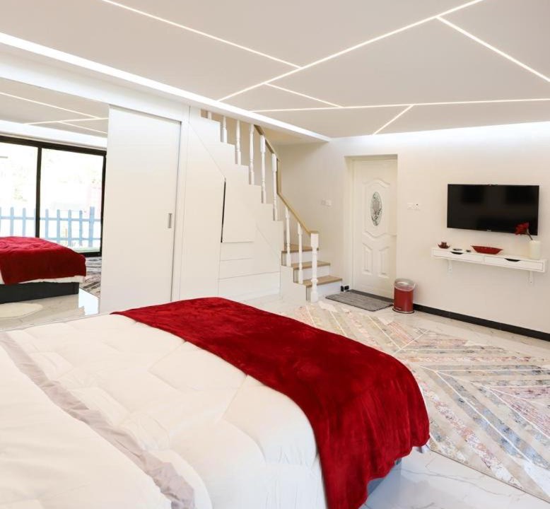 Hatta Ski Chalet | Red Hut Resort