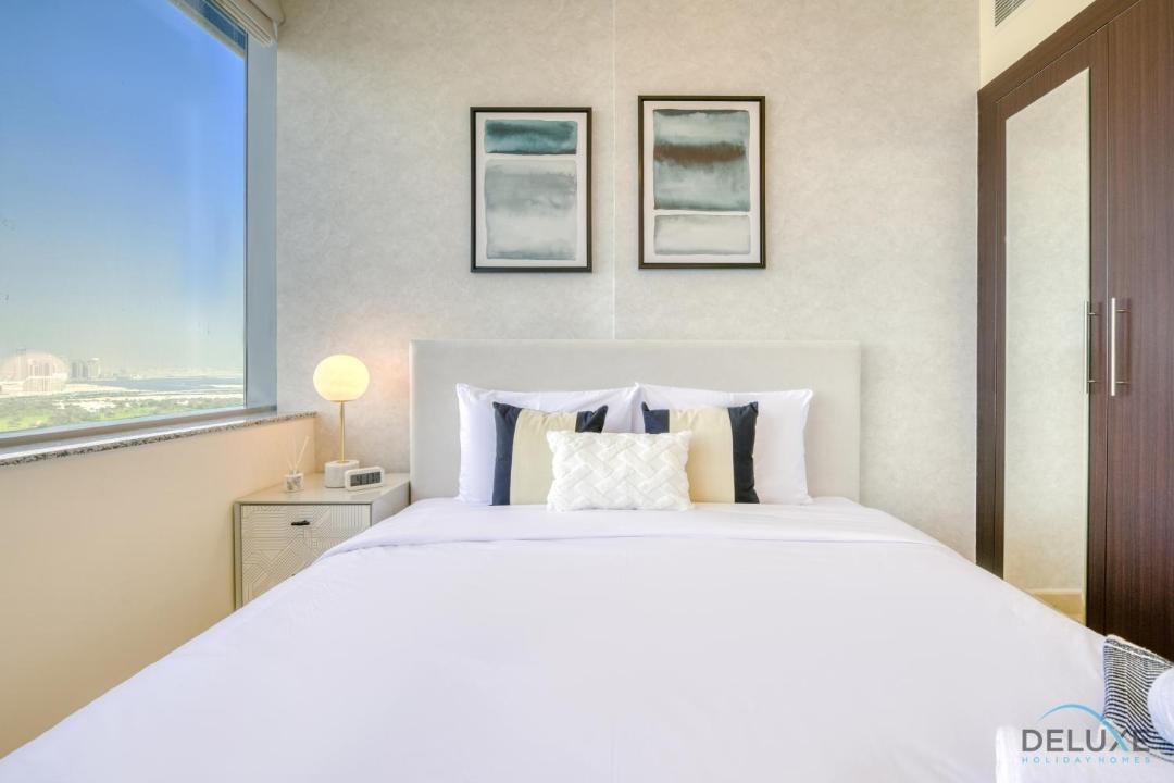 Bur Dubai Apartment | Great Deal Cozy 1BR with Pool & City Views by Deluxe Holiday Homes