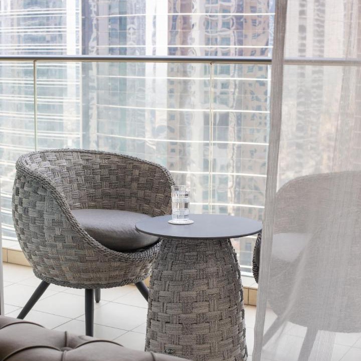 Jumeirah Lake Towers Apartment | Royal Club By RVHR, Bonnington Residential Tower - JLT