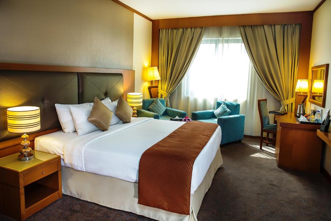 Al Muraqqabat Hotel | Landmark Summit Hotel