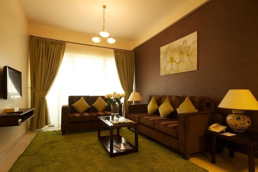 Photo of Livingroom in Al Mankhool