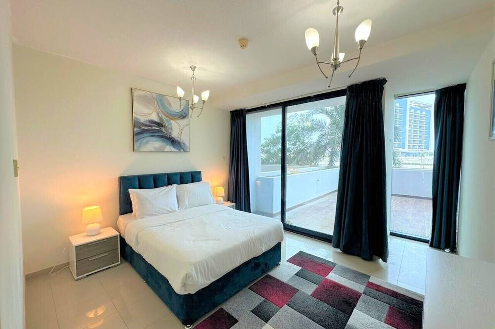 Photo of Bedroom in Mina Al Arab