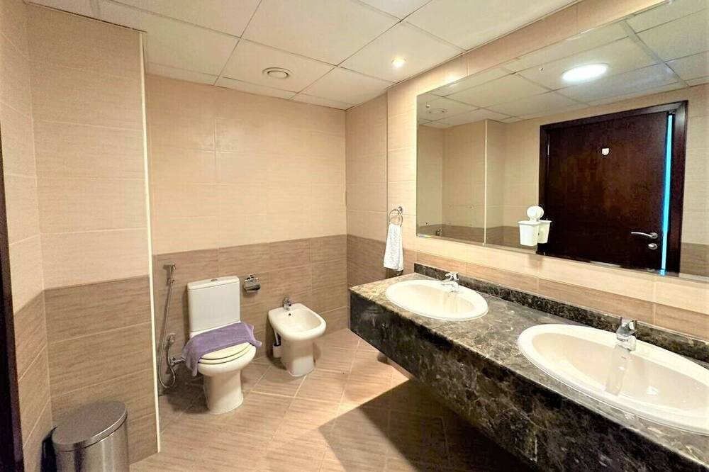 Photo of Bathroom in Mina Al Arab