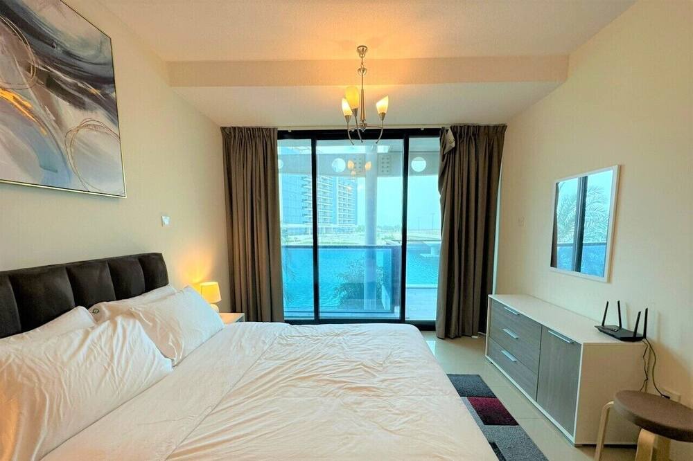 Photo of Bedroom in Mina Al Arab