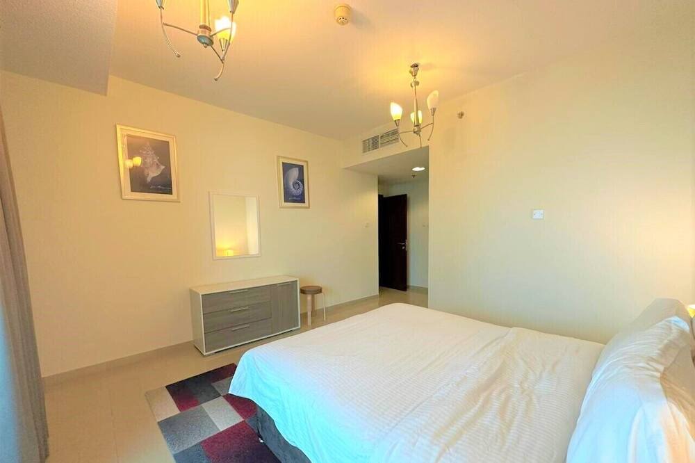 Photo of Bedroom in Mina Al Arab