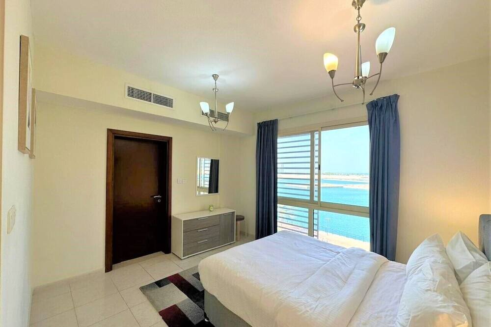 Photo of Bedroom in Mina Al Arab