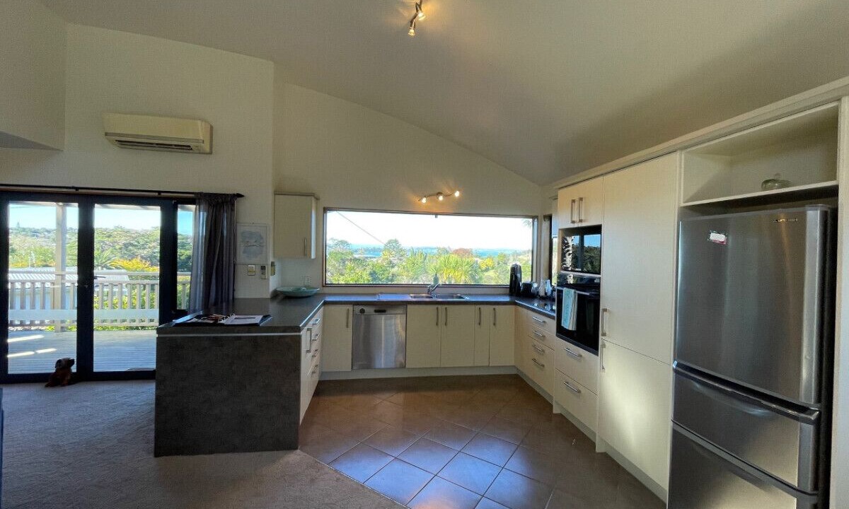 Photo of Kitchen in Oneroa