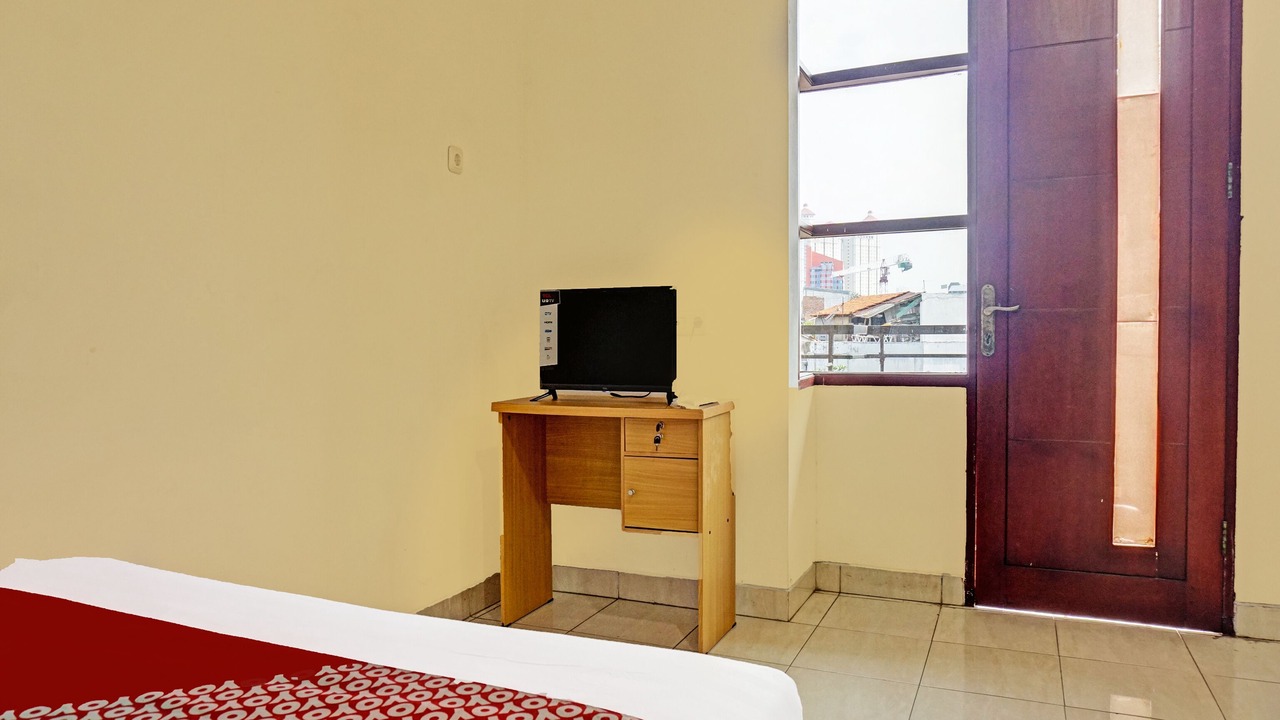 Photo of Bedroom in Tomang