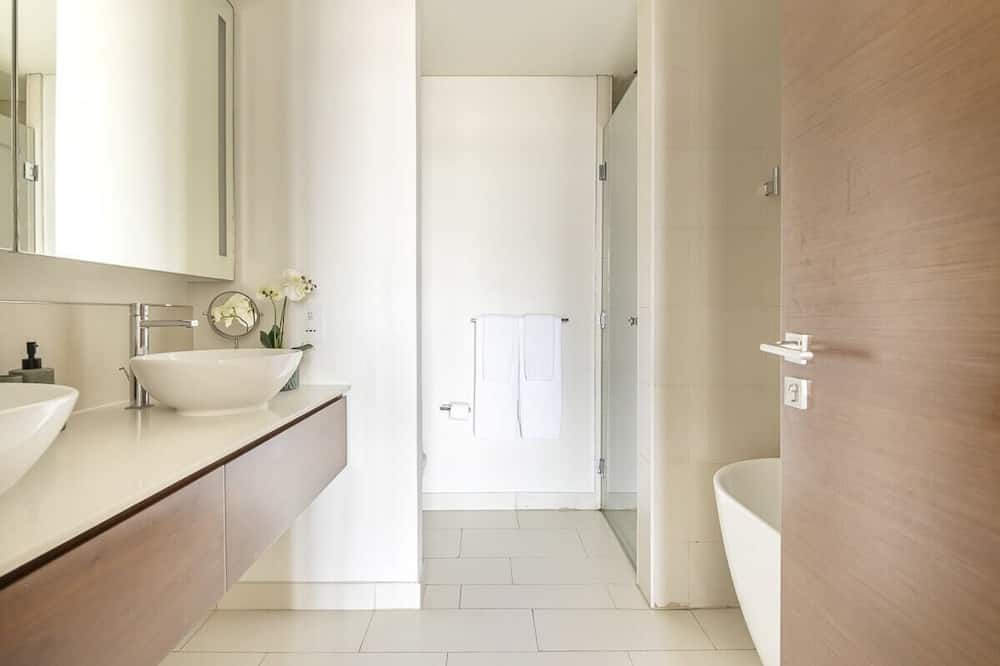 Photo of Bathroom in Al Wasl