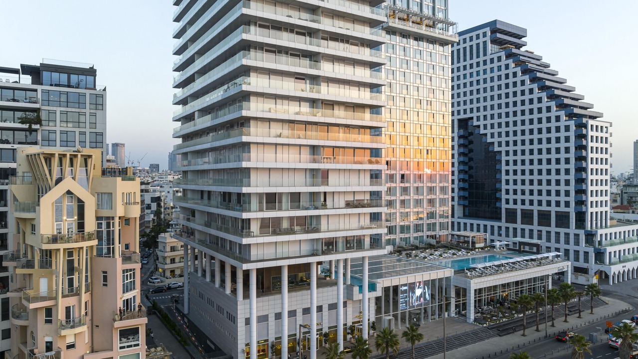 Photo of Others in Tel Aviv Promenade