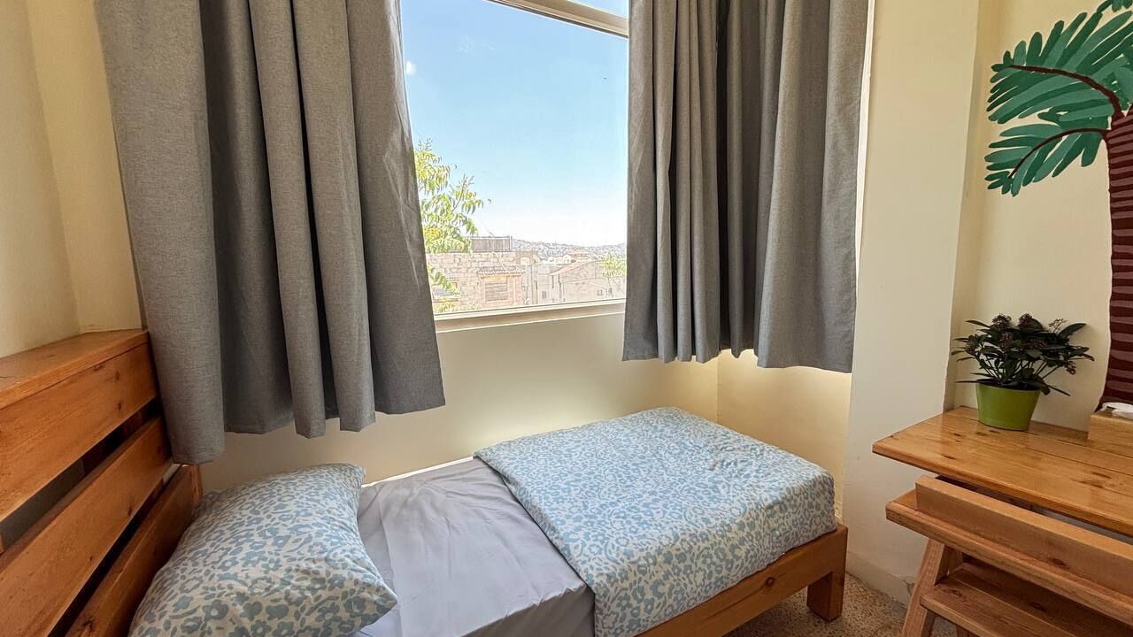 Photo of Bedroom in Jabal Al-Hussein