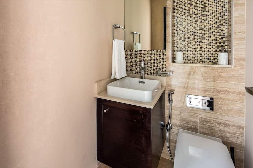 Photo of Bathroom in Downtown Dubai