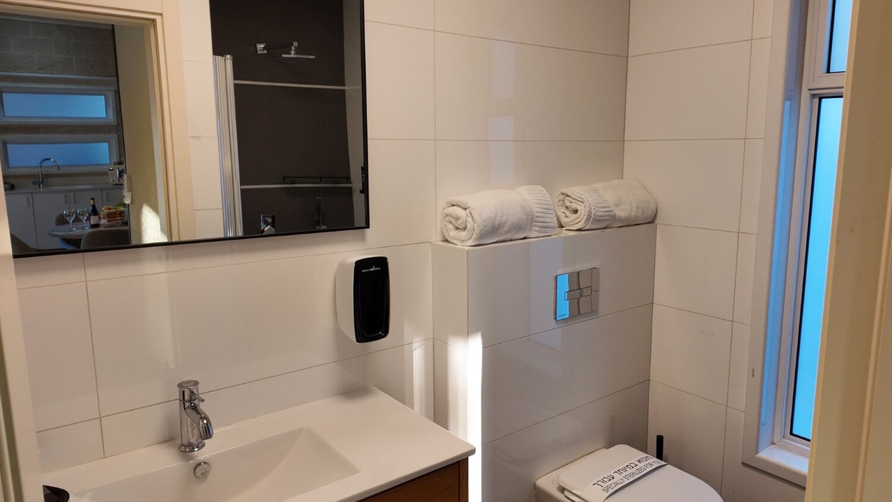 Photo of Bathroom in Goren