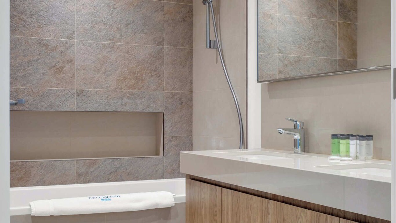 Photo of Bathroom in Za'abeel 2