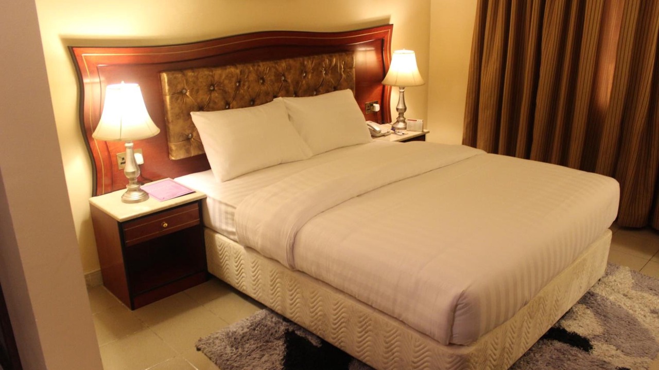 Photo of Bedroom in Al Muraqqabat