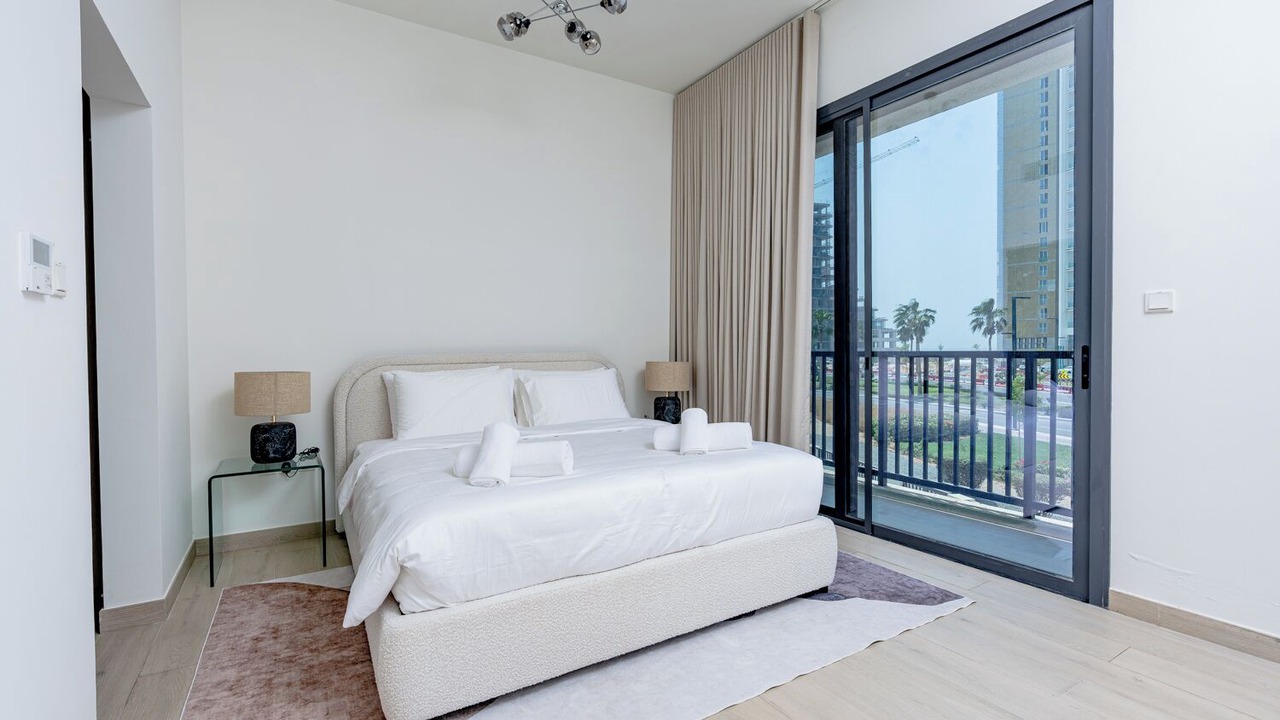 Photo of Bedroom in Mina Al Arab