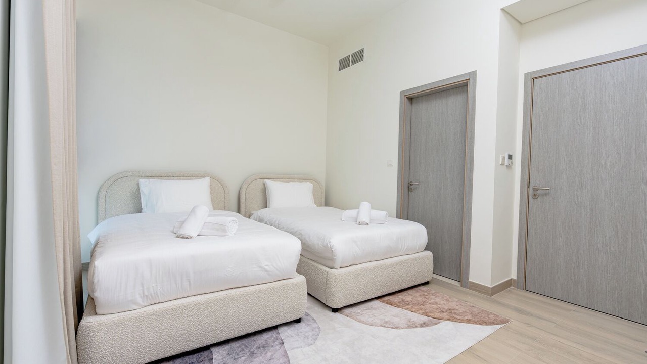 Photo of Bedroom in Mina Al Arab