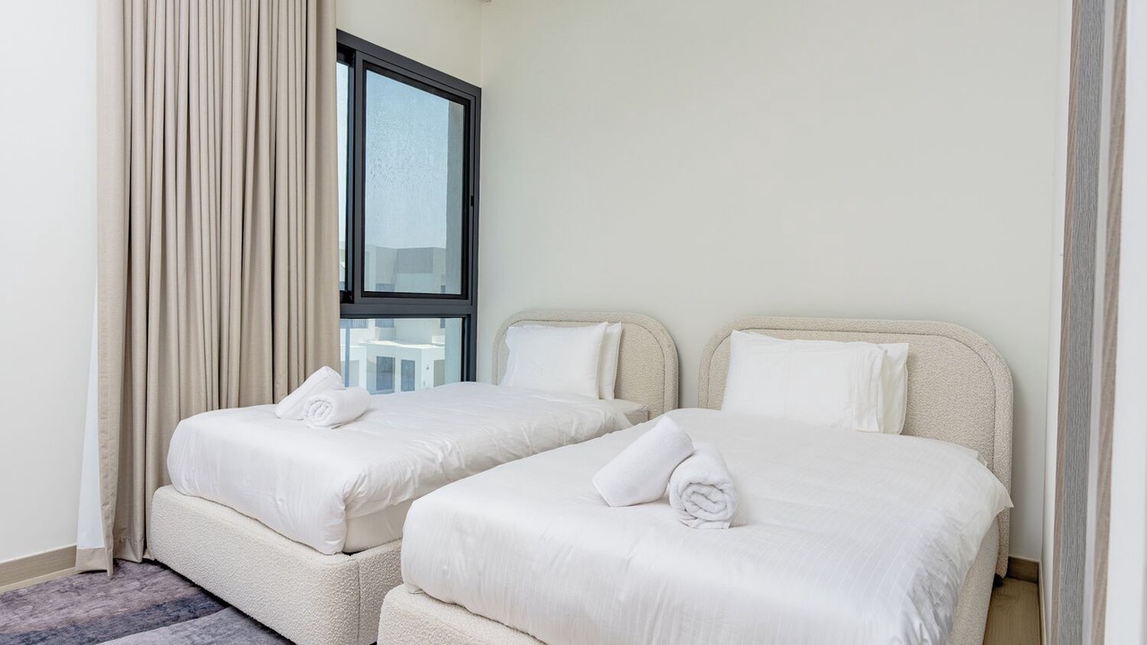 Photo of Bedroom in Mina Al Arab