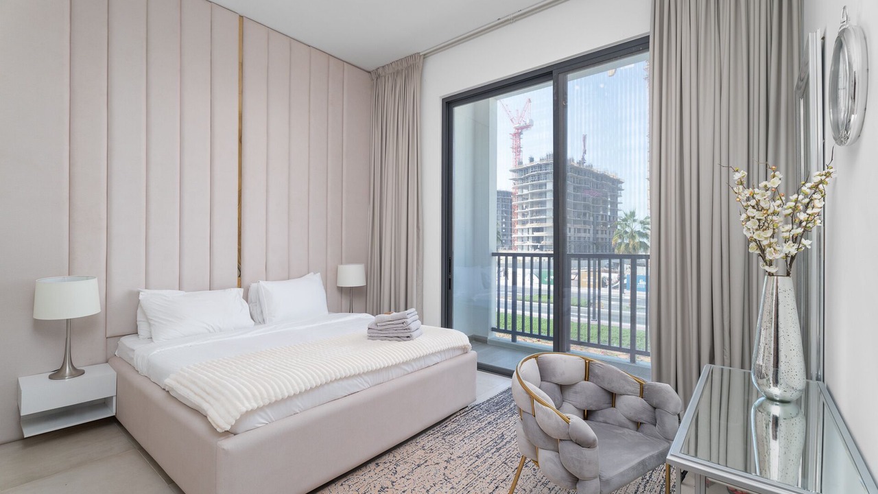 Photo of Bedroom in Mina Al Arab