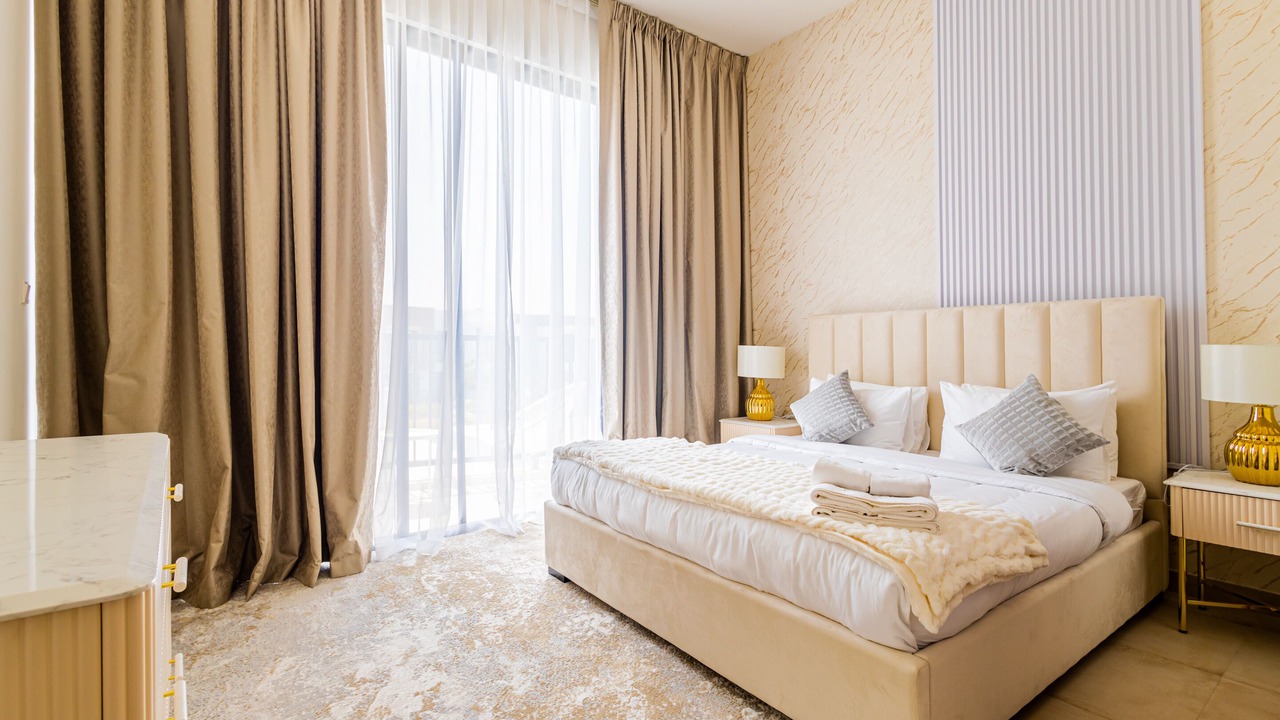 Photo of Bedroom in Mina Al Arab