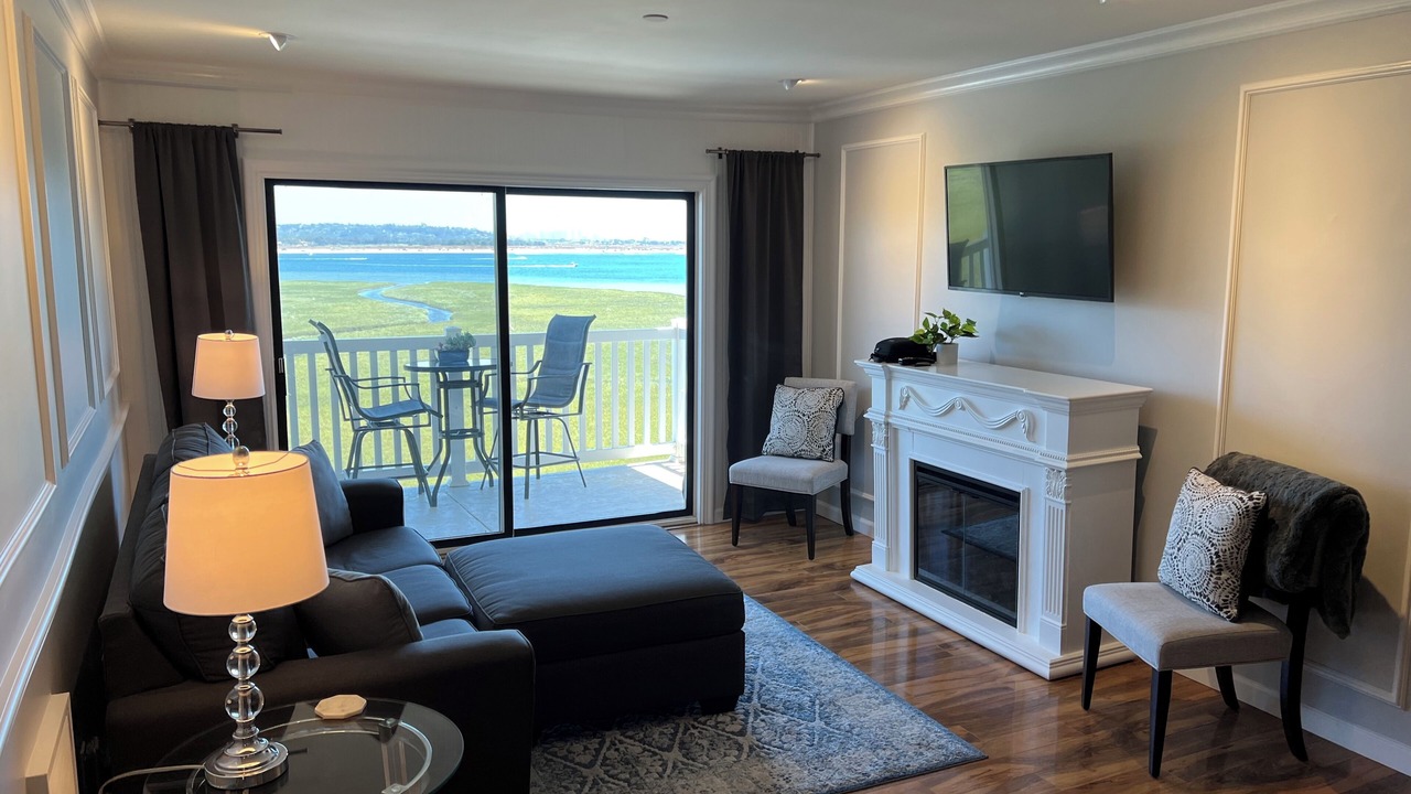 Photo of Livingroom in Crown Point