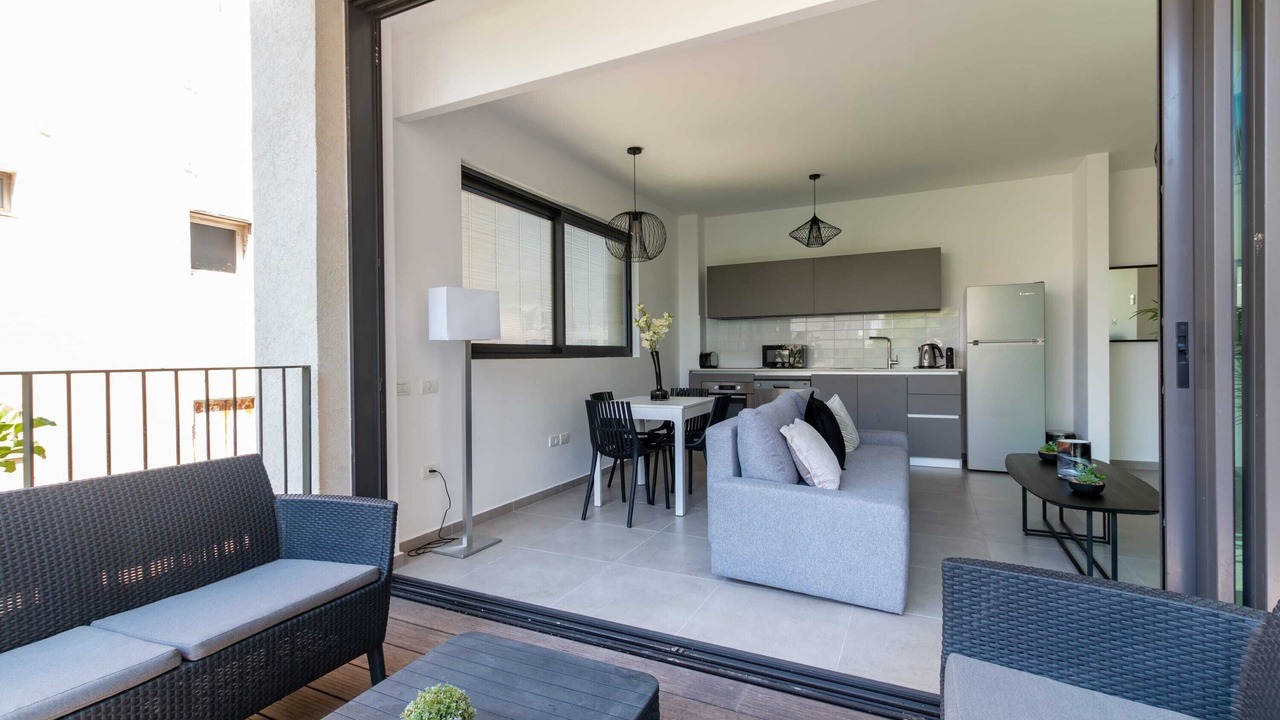 Photo of Livingroom in Kerem HaTeimanim